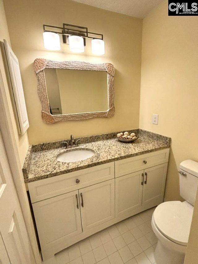 210 Carlyle Circle Photo 15