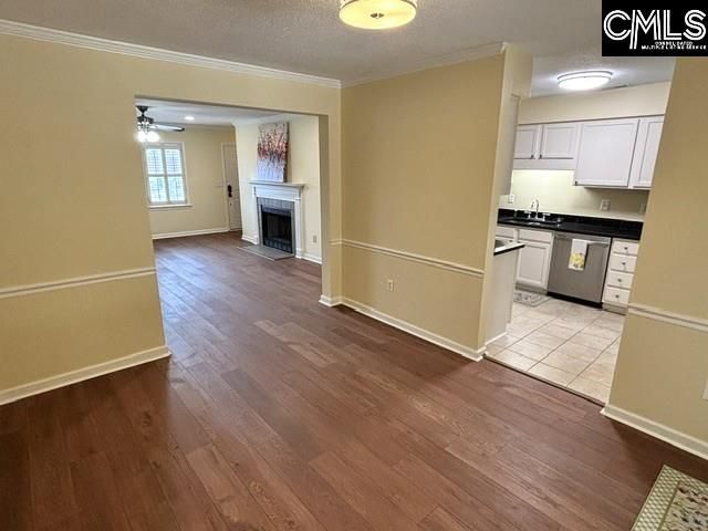210 Carlyle Circle Photo 7