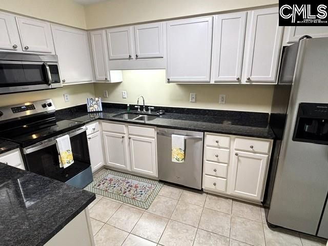 210 Carlyle Circle Photo 9