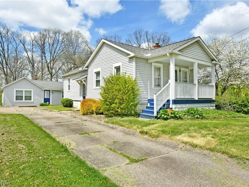 406 McDonald Avenue, Mc Donald, OH 44437 Photo 1