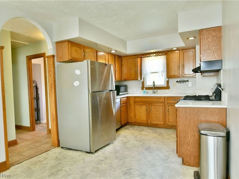406 McDonald Avenue, Mc Donald, OH 44437 Photo 12