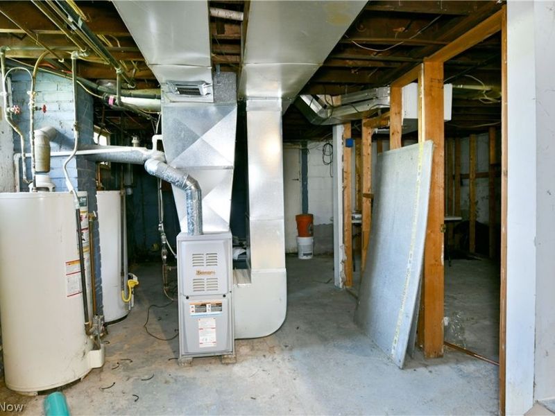 406 McDonald Avenue, Mc Donald, OH 44437 Photo 24