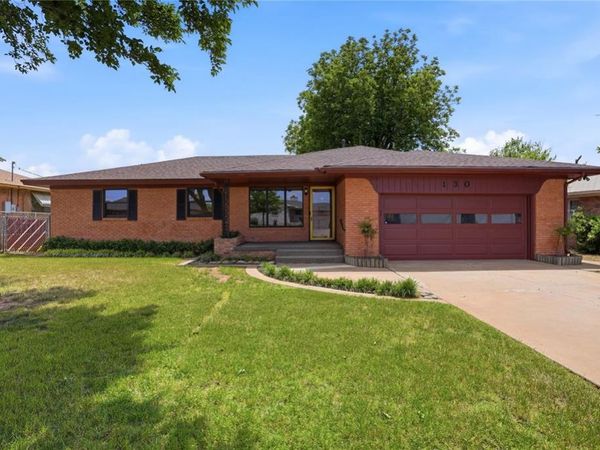 130 Lakeside Drive, Altus, OK 73521