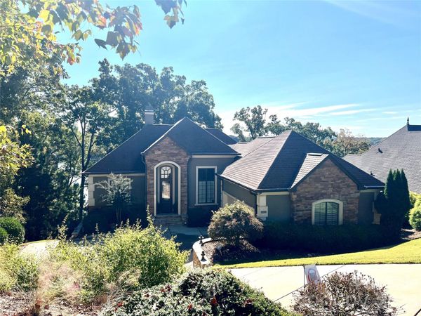 3225 Lake Pointe Drive , Belmont, NC 28012