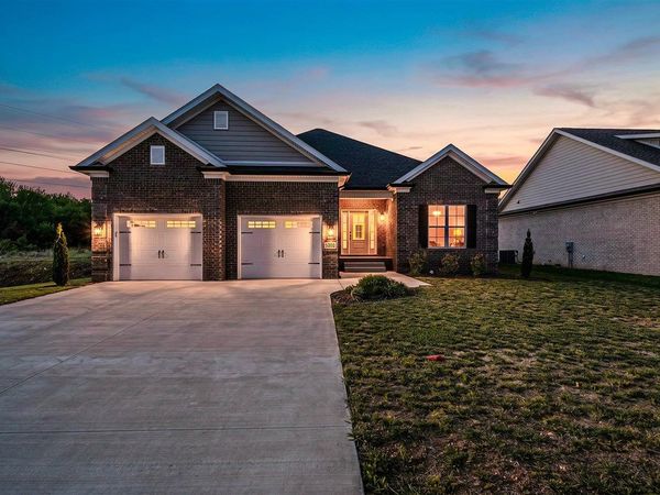 3202 Shadbush Way, Bowling Green, KY 42101