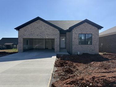 728 Shelldrake Lane , Bowling Green, KY 42101