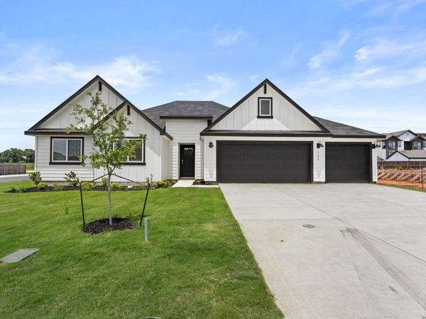 162 Teal St, Fredericksburg, TX 78624