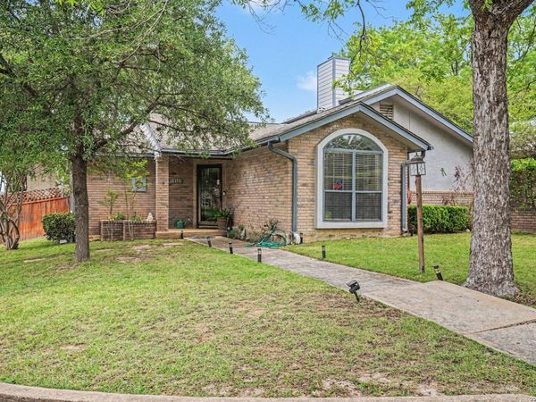 9103 Windgarden Cir, Windcrest, TX 78239