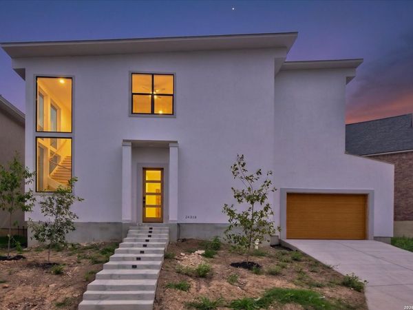 24318 Canyon Row, San Antonio, TX 78260