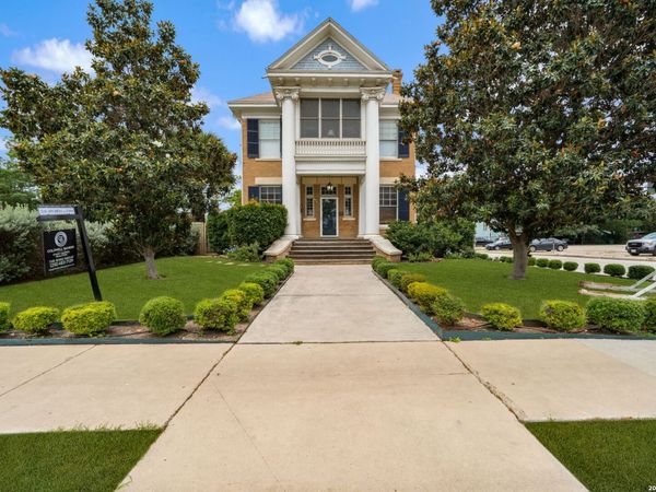623 Augusta, San Antonio, TX 78215