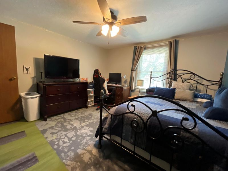 950 Ridenour Road , Gahanna, OH 43230 Photo 29