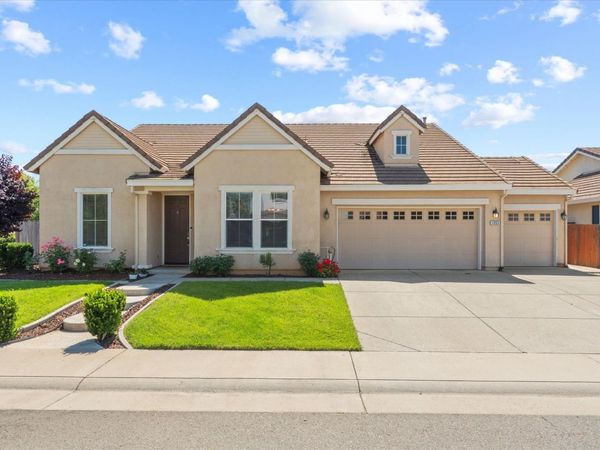 1053 Hillsdale Ln, Lincoln, CA 95648