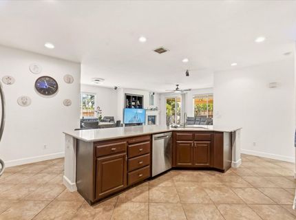 1053 Hillsdale Ln, Lincoln, CA 95648 Photo