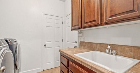 1053 Hillsdale Ln, Lincoln, CA 95648 Photo