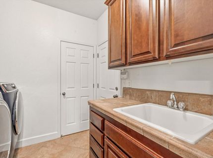 1053 Hillsdale Ln, Lincoln, CA 95648 Photo