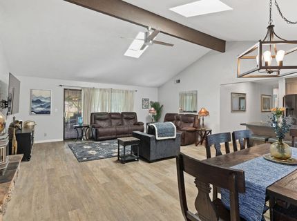 7610 Lakeridge Cir, Elk Grove, CA 95624 Photo