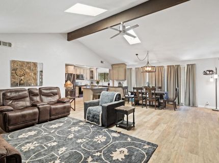 7610 Lakeridge Cir, Elk Grove, CA 95624 Photo