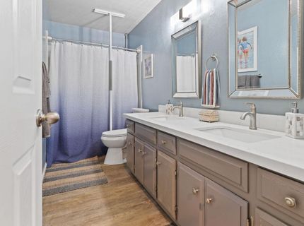 7610 Lakeridge Cir, Elk Grove, CA 95624 Photo