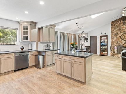 7610 Lakeridge Cir, Elk Grove, CA 95624 Photo