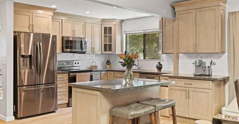 7610 Lakeridge Cir, Elk Grove, CA 95624 Photo