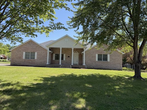 2729 Kokopelli Drive , Marion, IL 62959