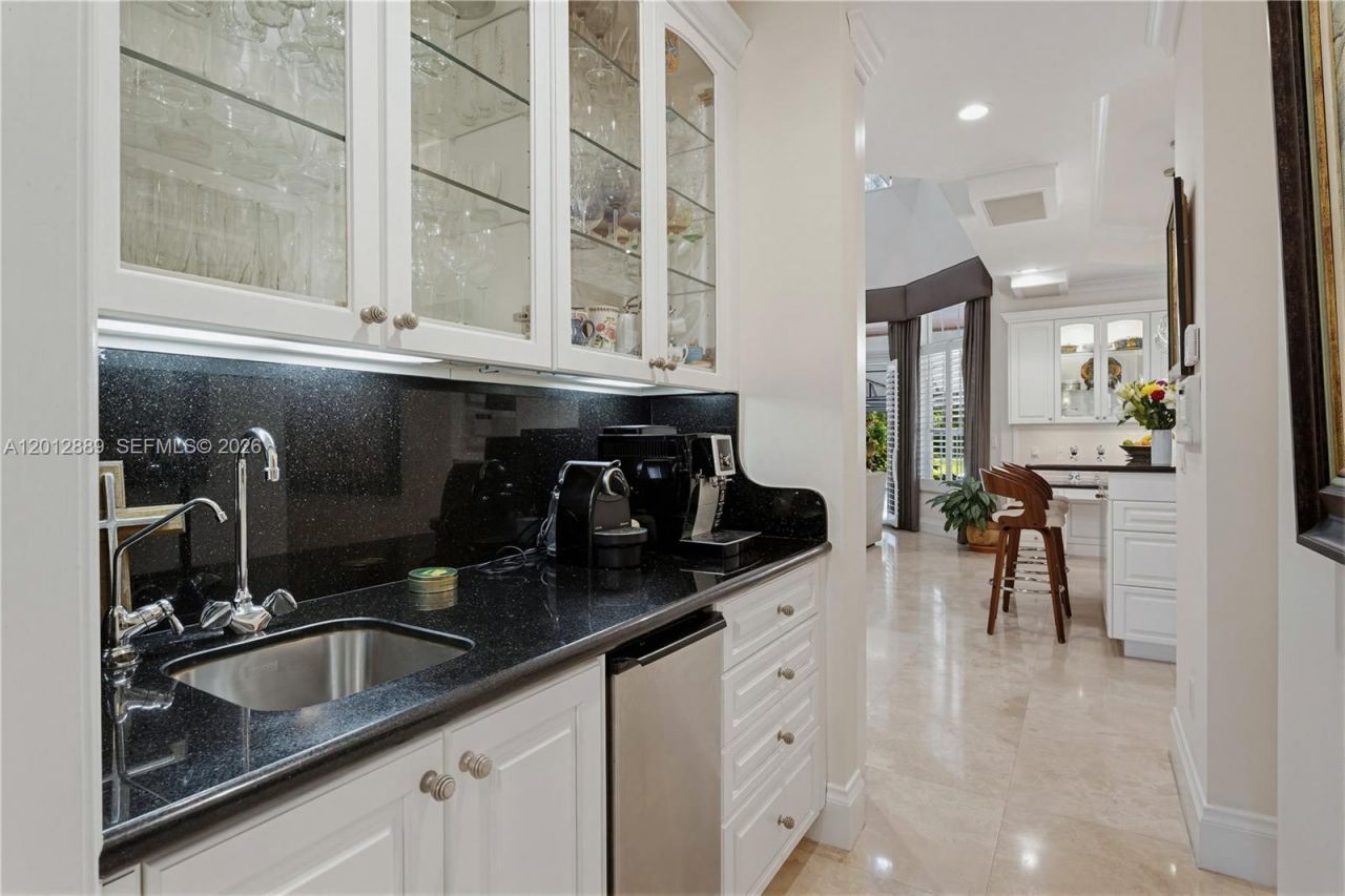 6801 SW 94th St , Pinecrest, FL 33156 Photo