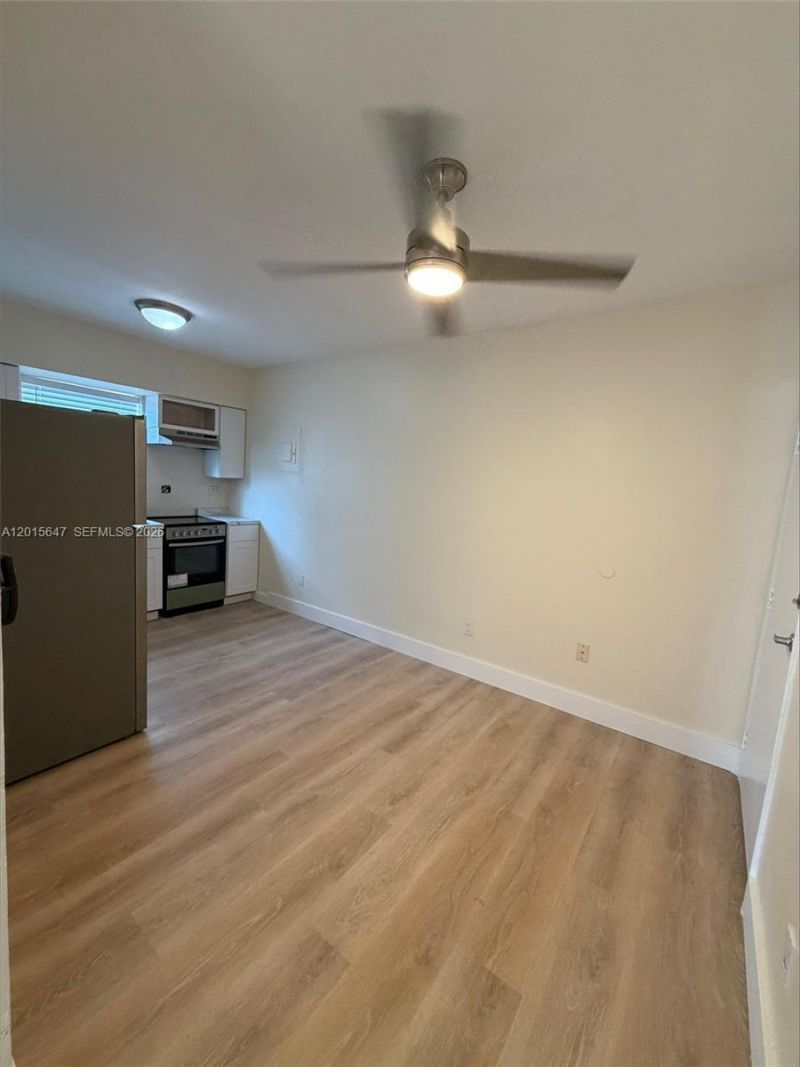 1346 Alton Rd , Unit B4, Miami Beach, FL 33139 Photo
