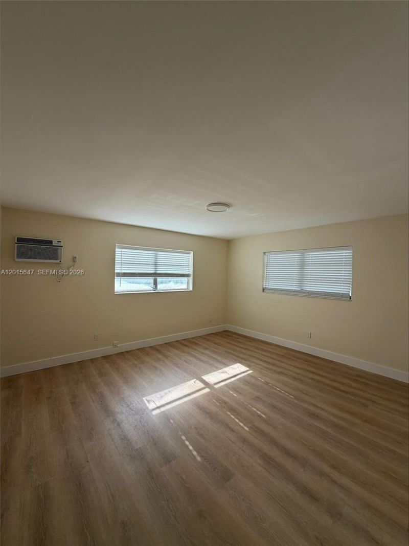 1346 Alton Rd , Unit B4, Miami Beach, FL 33139 Photo