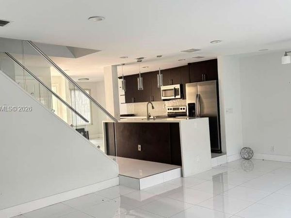 8195 NW 8th MANOR , Unit 3, Plantation, FL 33324