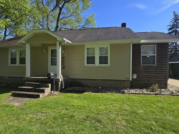 215 E Jane Street, Bellevue, MI 49021