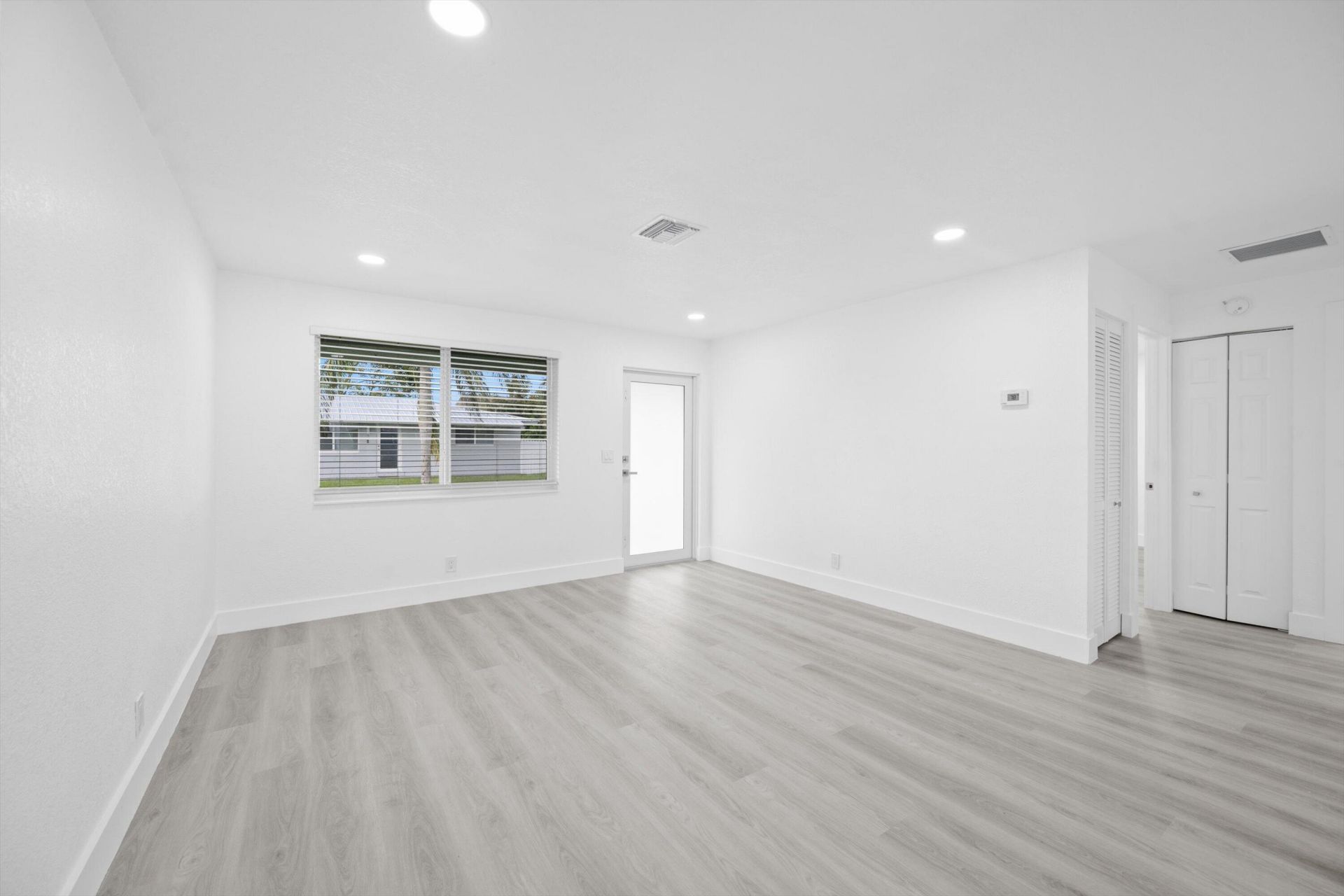 2785 N Reo Lane N, Unit 2, Palm Springs, FL 33461 Photo