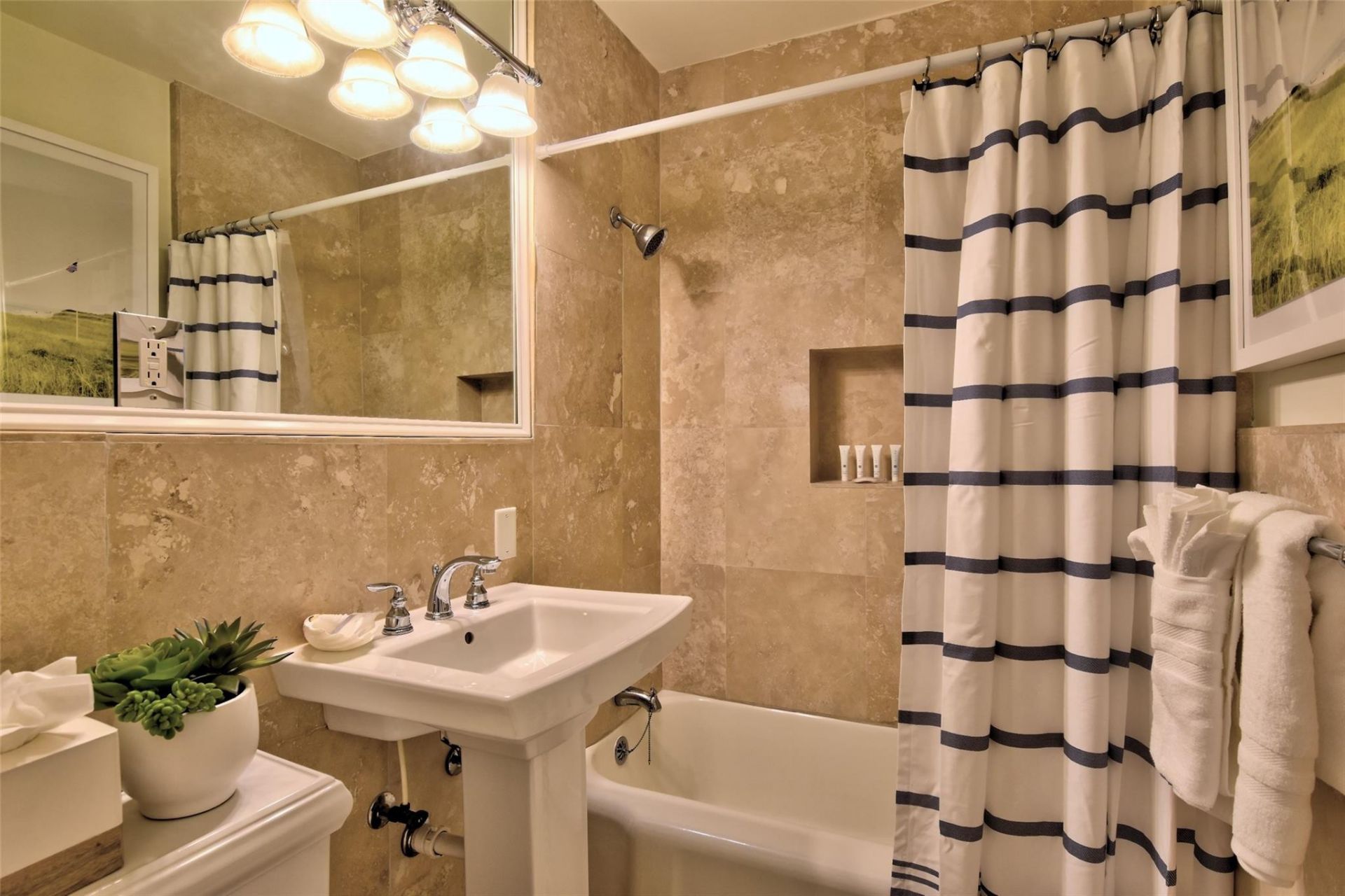 518 NE 13th Avenue, Fort Lauderdale, FL 33301 Photo