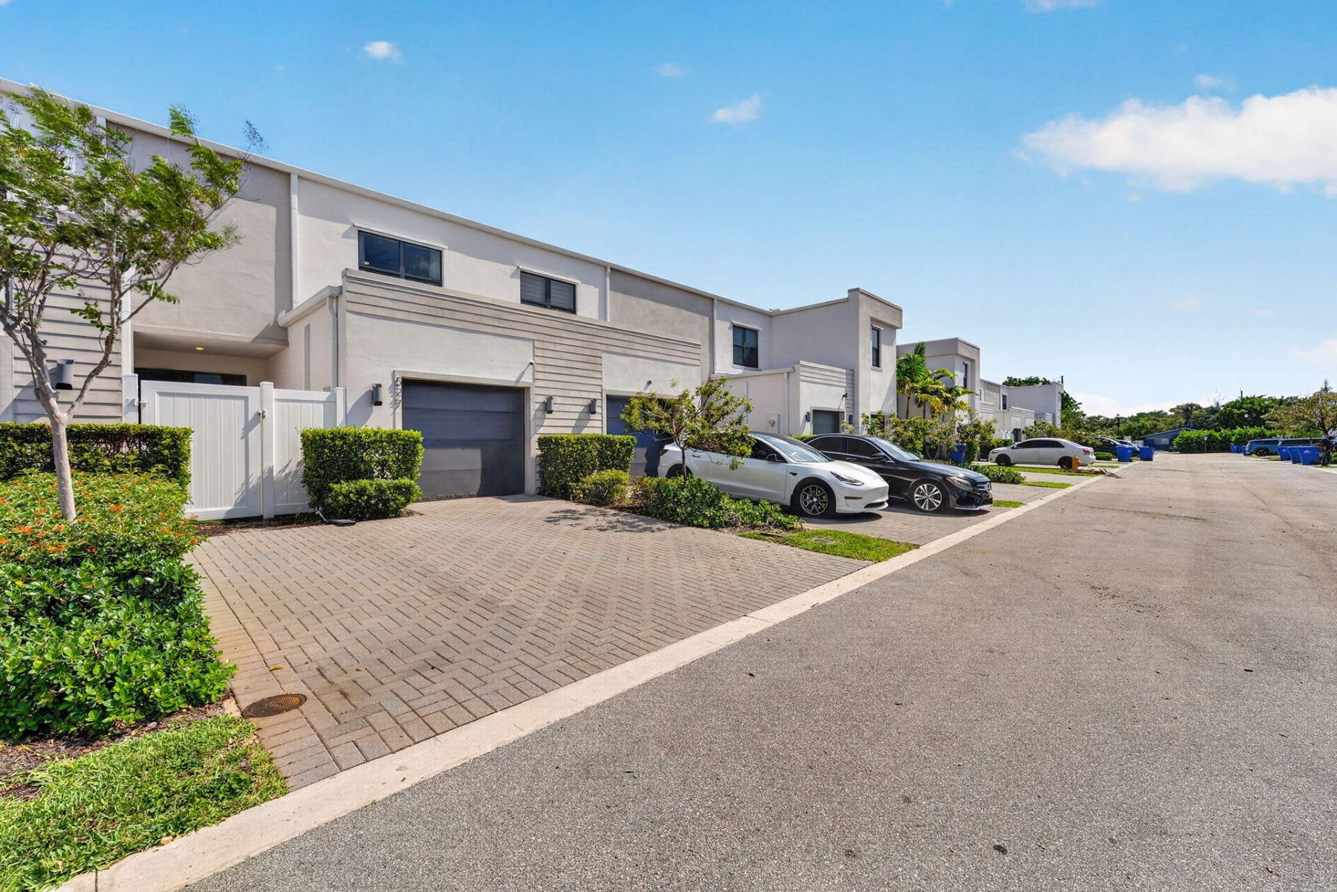 527 NW 17th Street, Fort Lauderdale, FL 33311 Photo