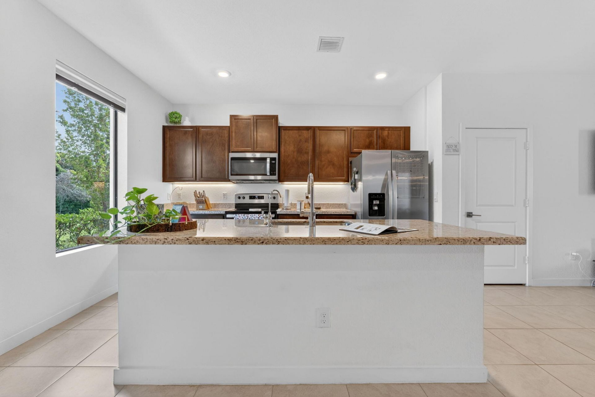 527 NW 17th Street, Fort Lauderdale, FL 33311 Photo