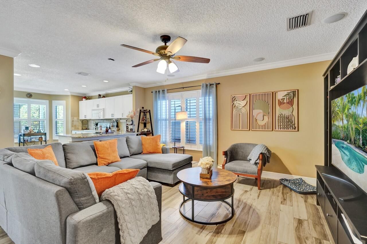 6423 Barton Creek Circle, Lake Worth, FL 33463 Photo