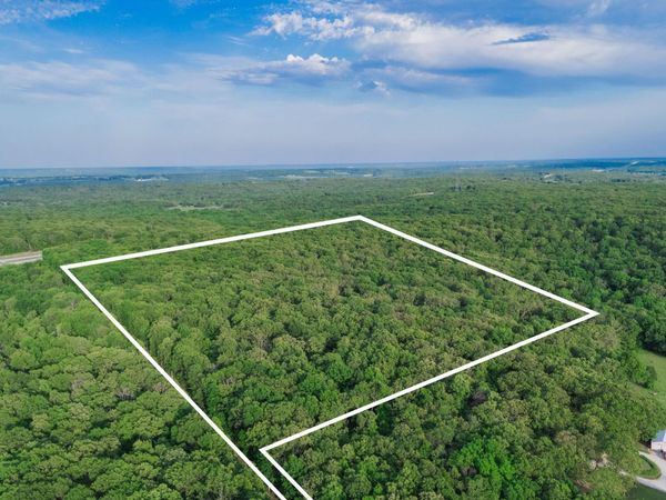 001 S 52nd Road , Dunnegan, MO 65640