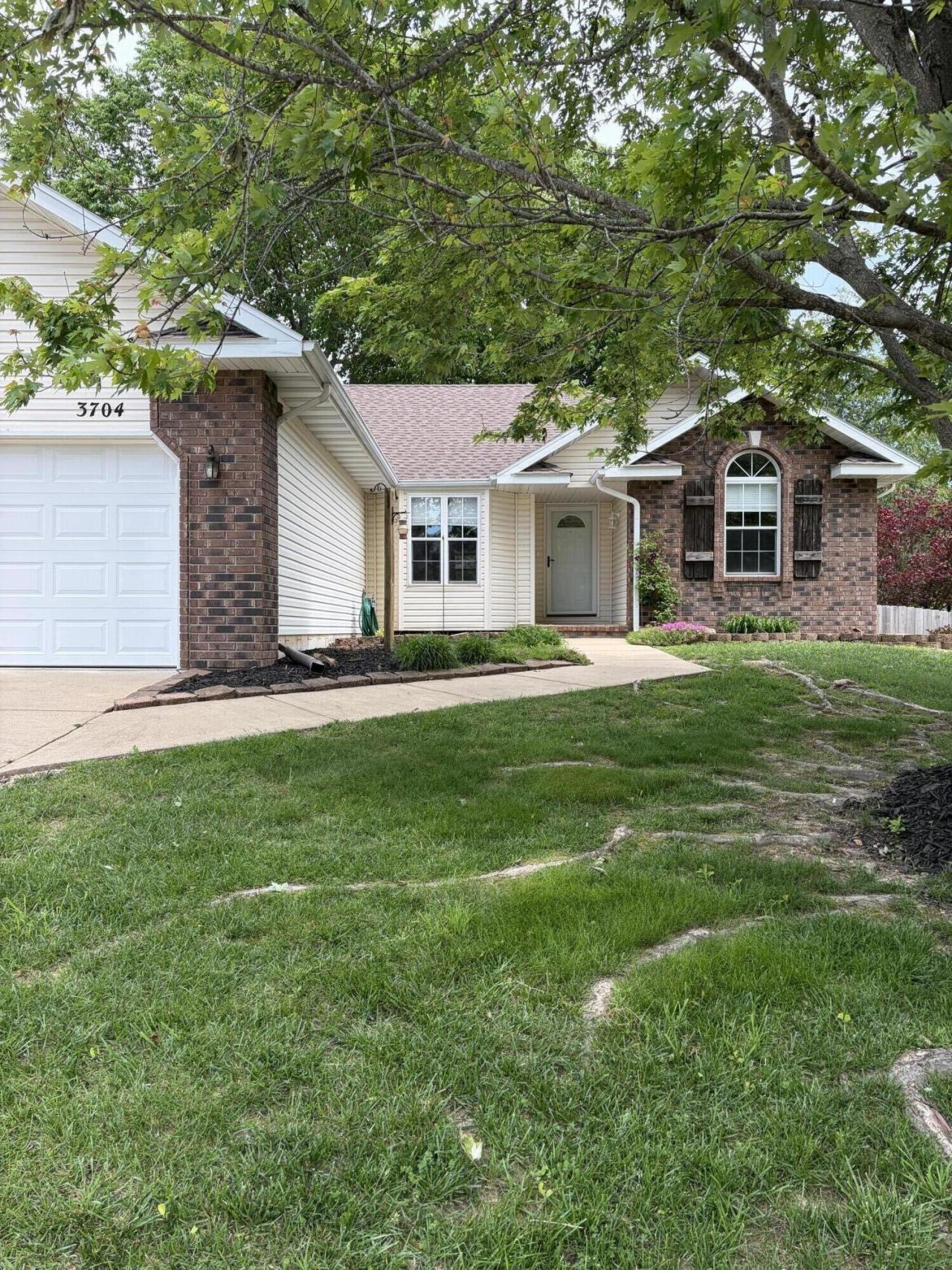 3704 N 10th Street, Ozark, MO 65721 Main Photo