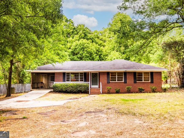 1431 S Broad Street, Monroe, GA 30655