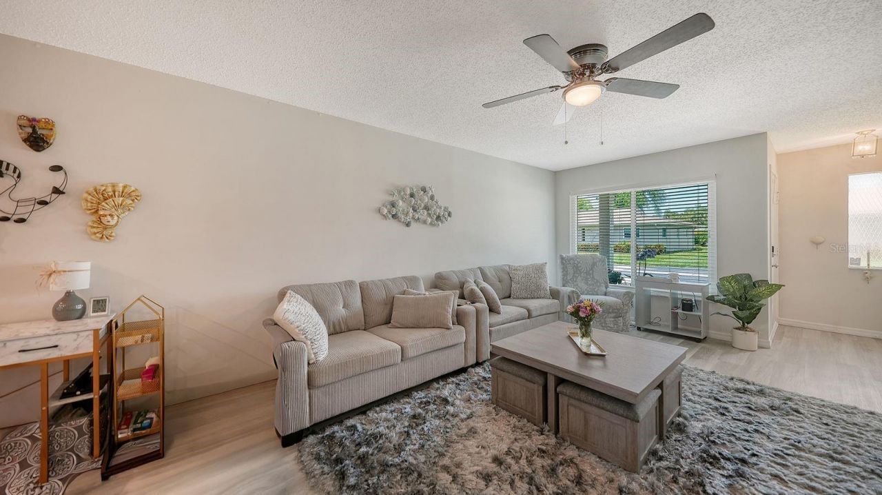 2902 Captiva Gardens Drive, Unit 3, Sarasota, FL 34231 Photo