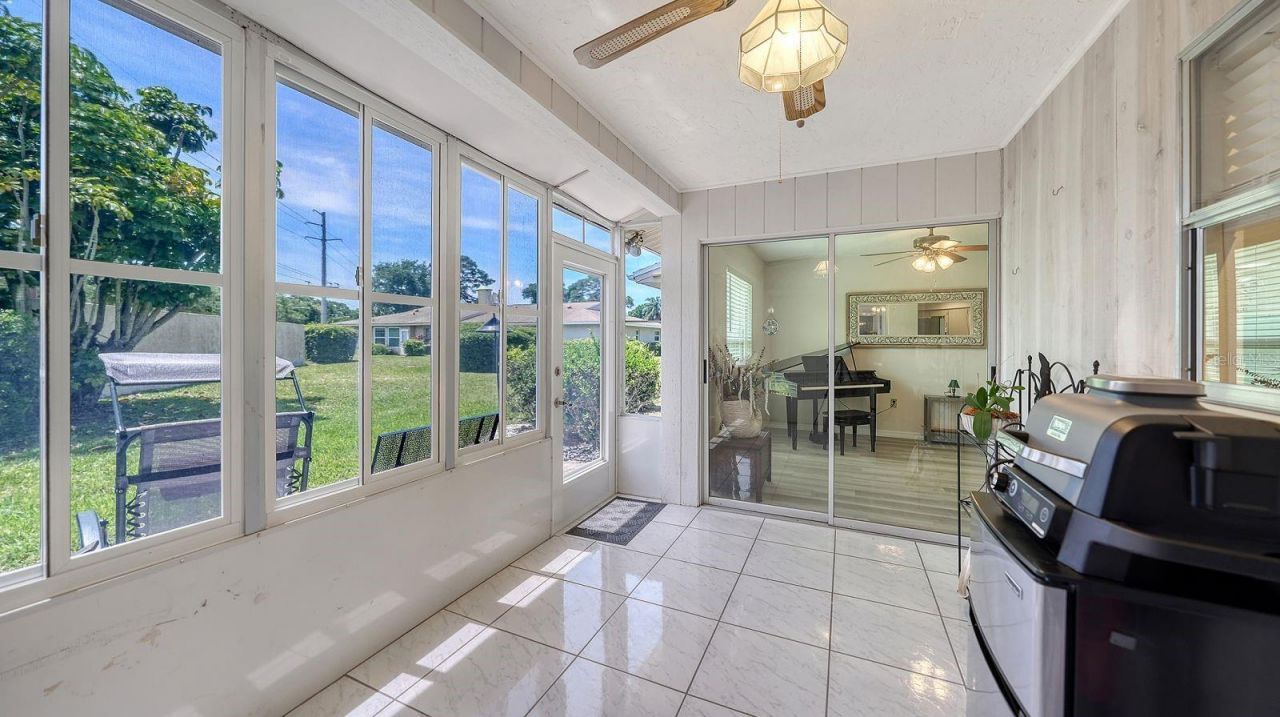 2902 Captiva Gardens Drive, Unit 3, Sarasota, FL 34231 Photo