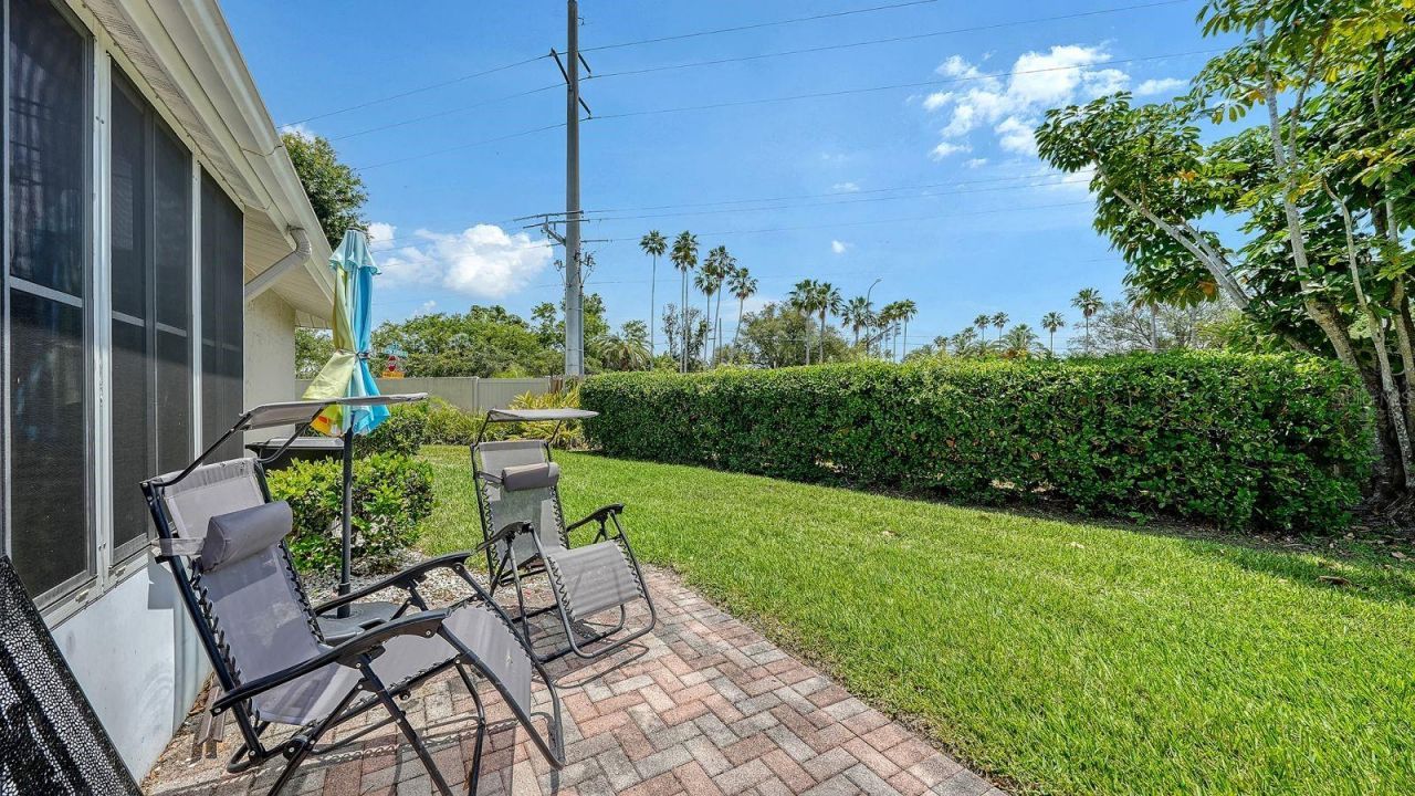 2902 Captiva Gardens Drive, Unit 3, Sarasota, FL 34231 Photo