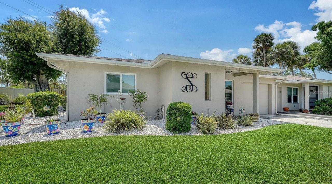 2902 Captiva Gardens Drive, Unit 3, Sarasota, FL 34231 Photo