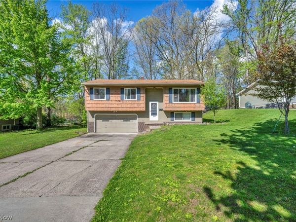 9446 Concord Circle , Twinsburg, OH 44087