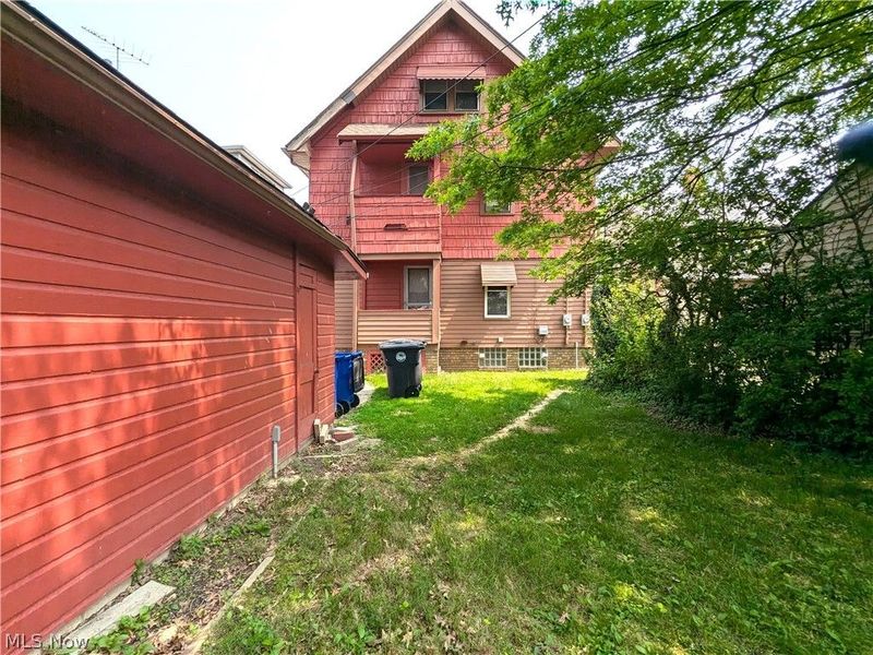 17812 E Park Drive, Cleveland, OH 44119 Photo 29
