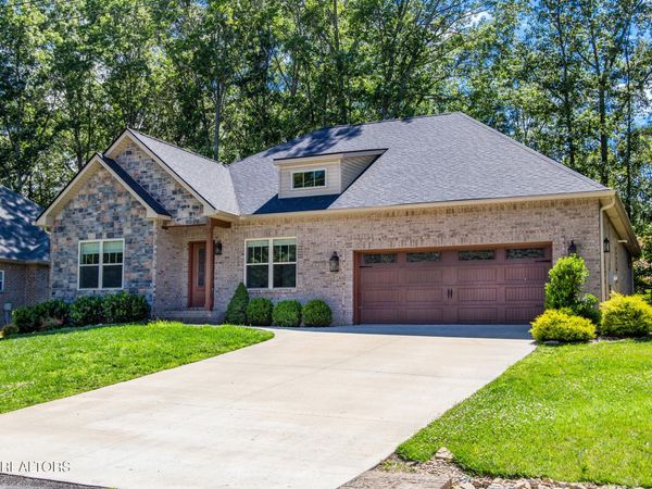 10 King John Lane, Crossville, TN 38558