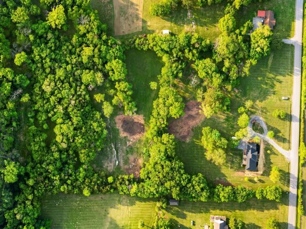 1900 Rocky Valley Rd, Lebanon, TN 37090