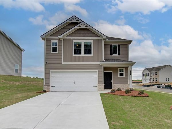 15 Armour Pass, Newnan, GA 30263
