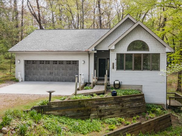 8933 W F Avenue, Kalamazoo, MI 49009