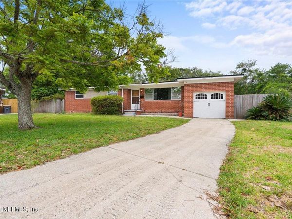 6402 LOU Court, Jacksonville, FL 32216