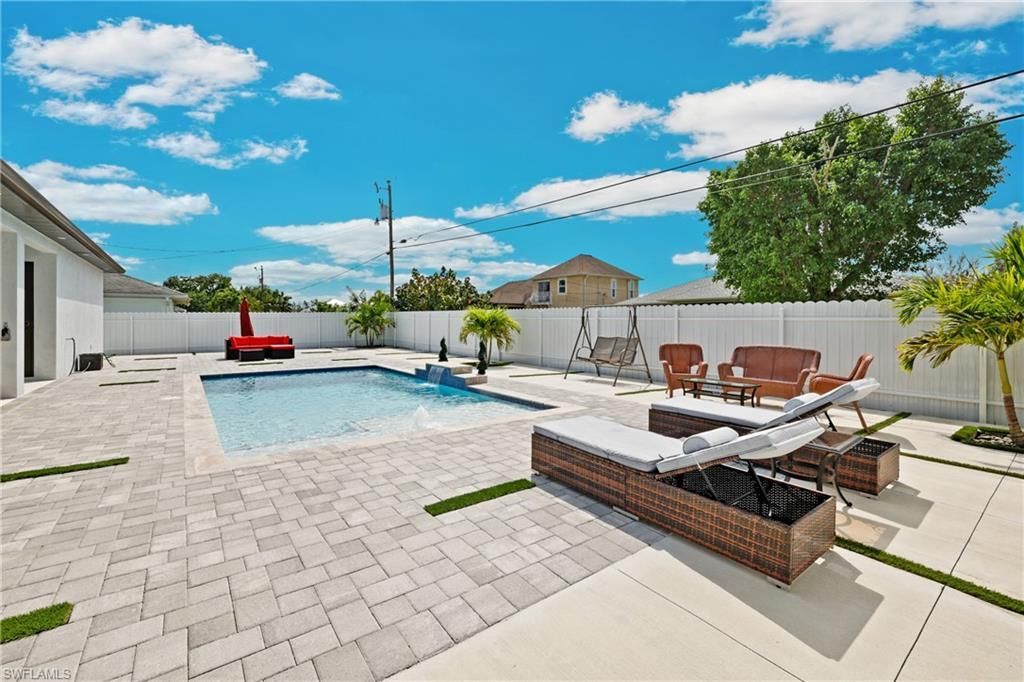 140 SE 16th St, Cape Coral, FL 33990 Photo